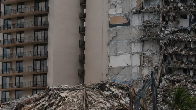 New Insights Into Surfside Collapse: Investigation Uncovers Warnings | 212 slot, rtp slot asia bet, 