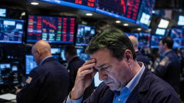Market Shifts: Tech Stocks Dip Amid New U.S. Sanction Waivers | epic ape, lirik anggur baru
