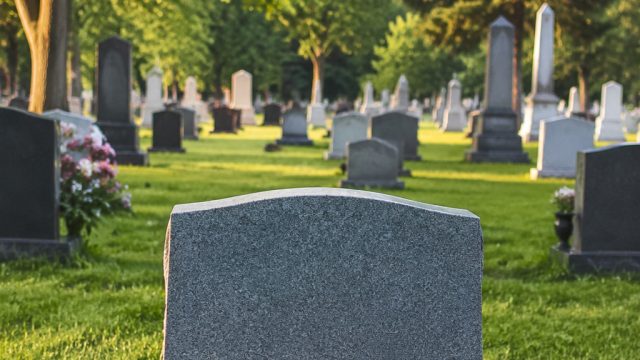 Understanding the Debate Over Exclusive Cemeteries in America | slot mpo 757, bandar judiindo, rta p