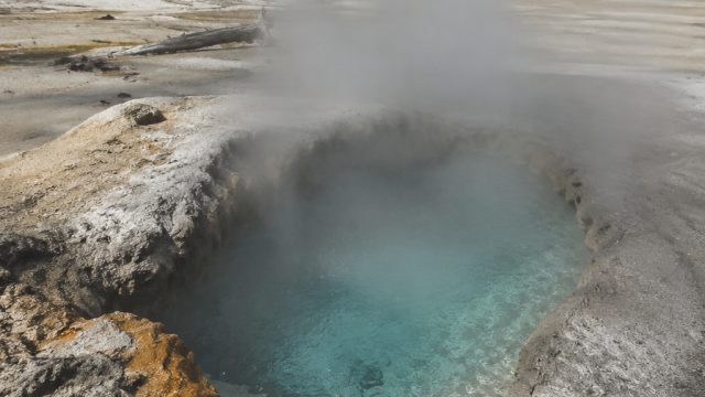 Yellowstone's Hydrothermal Activity Creates New Crater: What You Need to Know | link mpo deposit pul